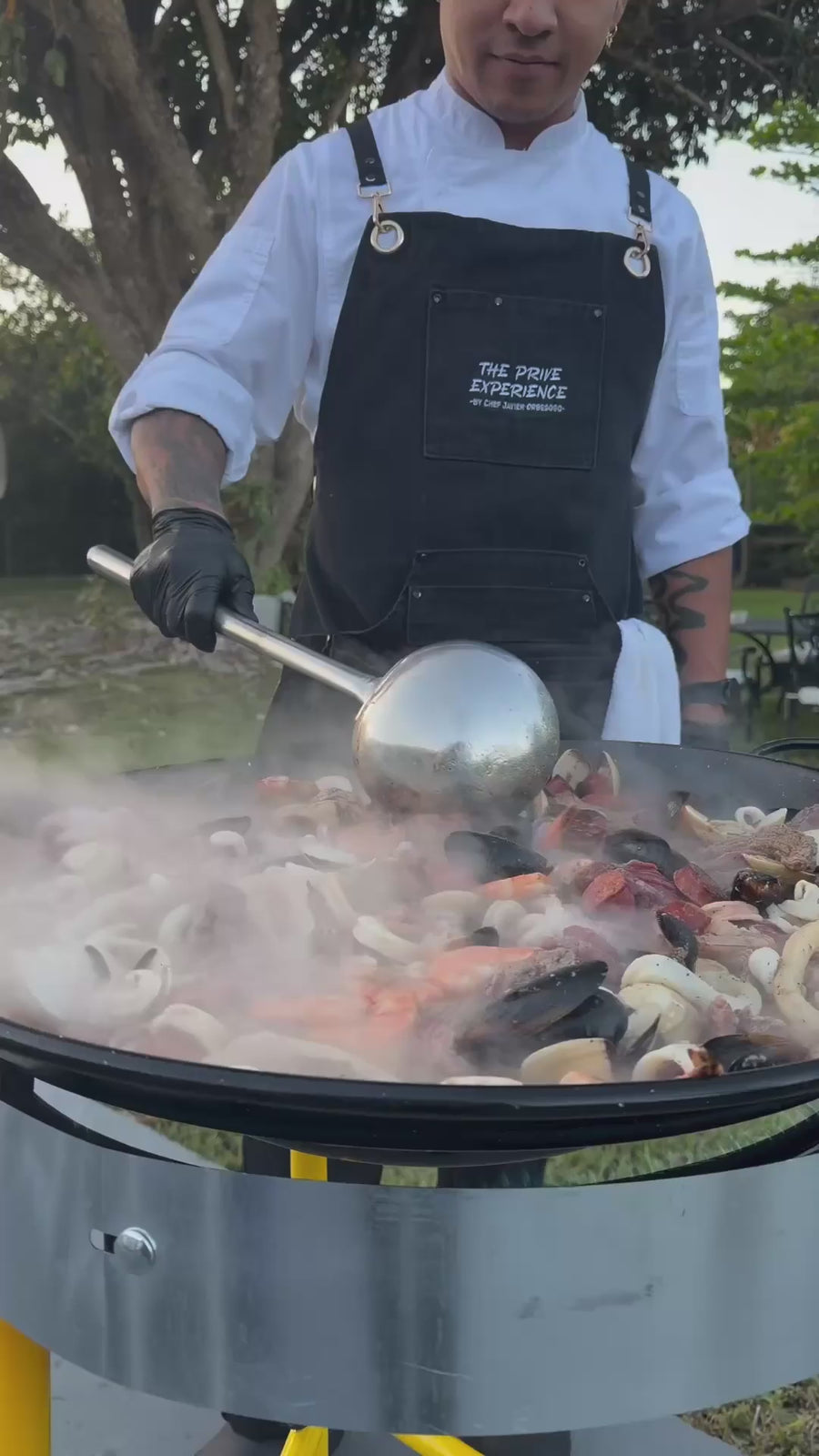 Paelluxe 12" Stainless Steel Paella Pan - 4 Servings